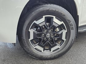 2025 Nissan Navara | ST-X 2.3D/2WD FUEL EFFICENT | 33340 | 3
