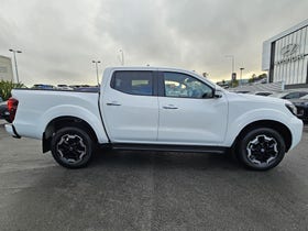 2025 Nissan Navara | ST-X 2.3D/2WD FUEL EFFICENT | 33340 | 6