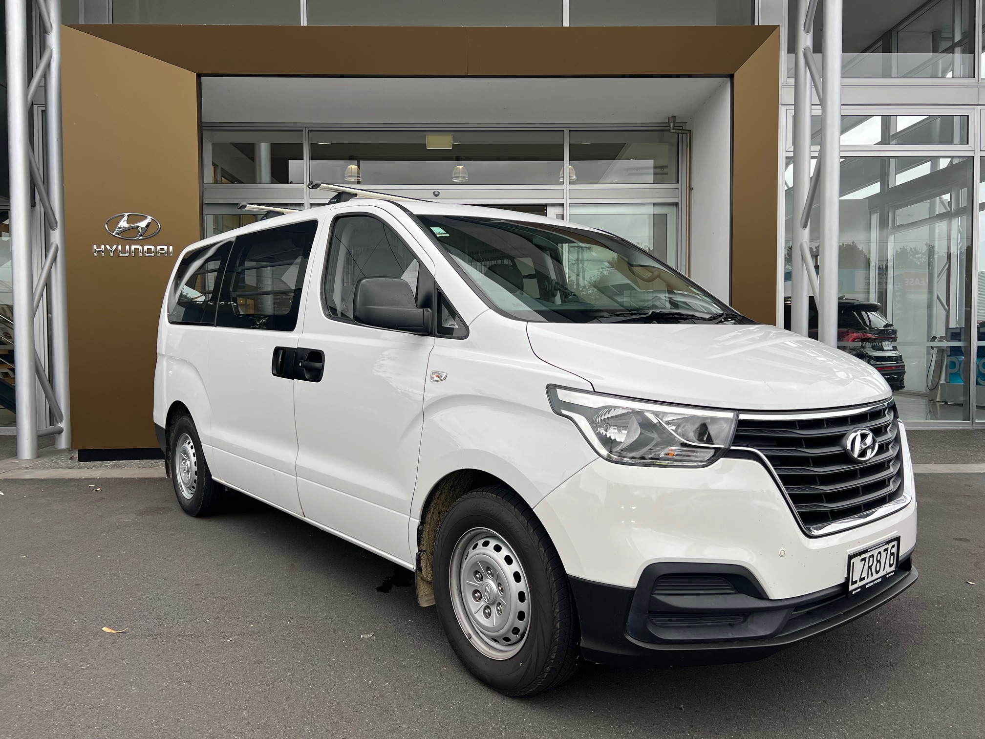 Hyundai iLoad 2019 | 2.5 CRDI AUTO