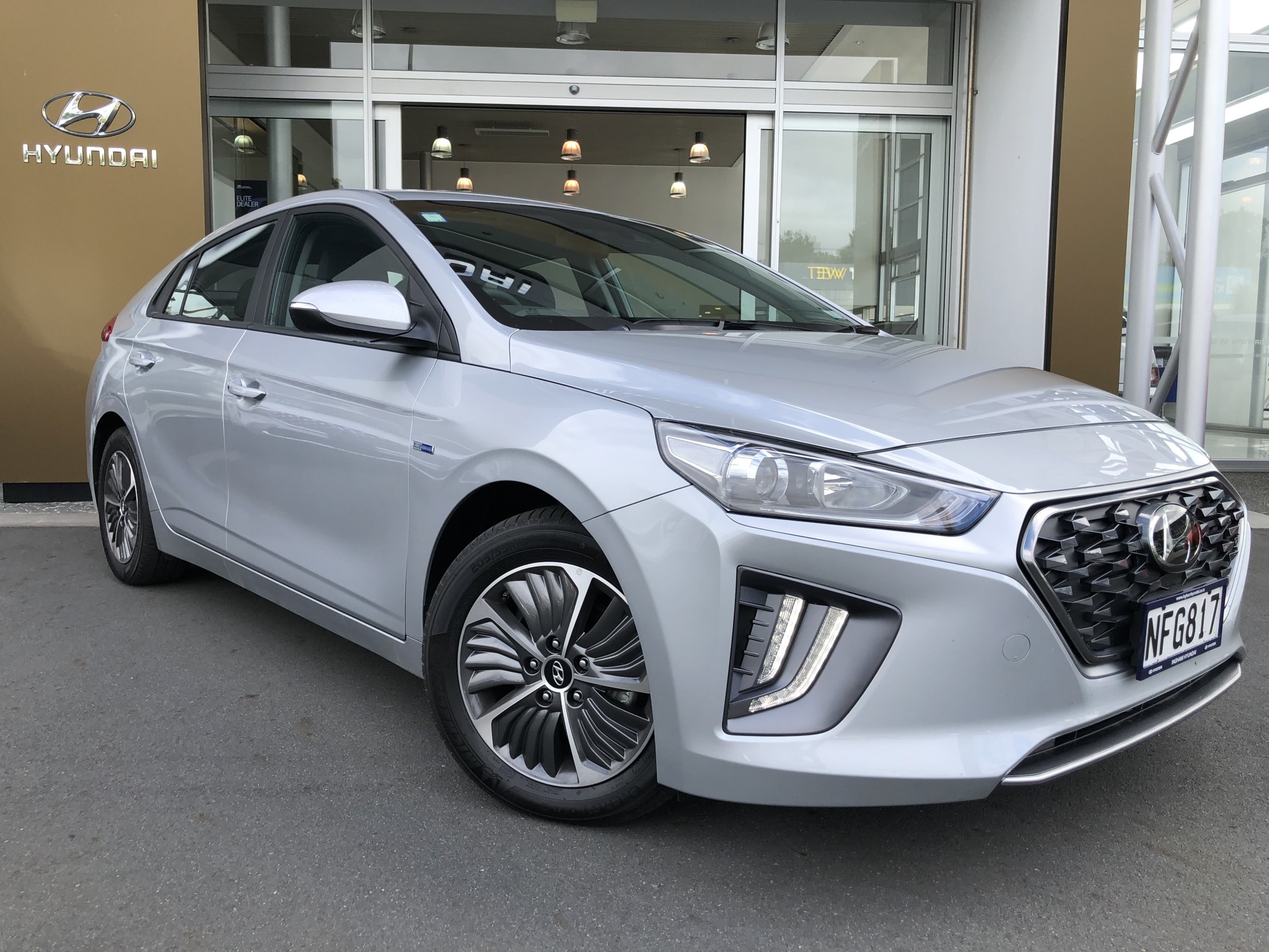 Hyundai Ioniq 1.6l Gdi Plug-in Hybrid Hyundai Ioniq 2020 | 1.6L Plug-In Hybrid