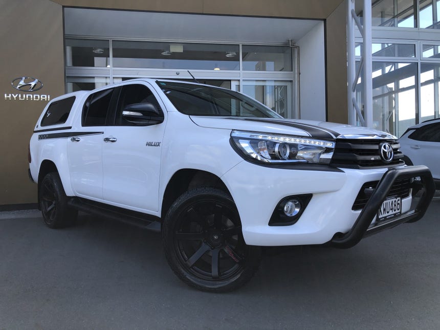 2016 Toyota Hilux | 2.8L Diesel SR5 DC A6 | 13992 | 1