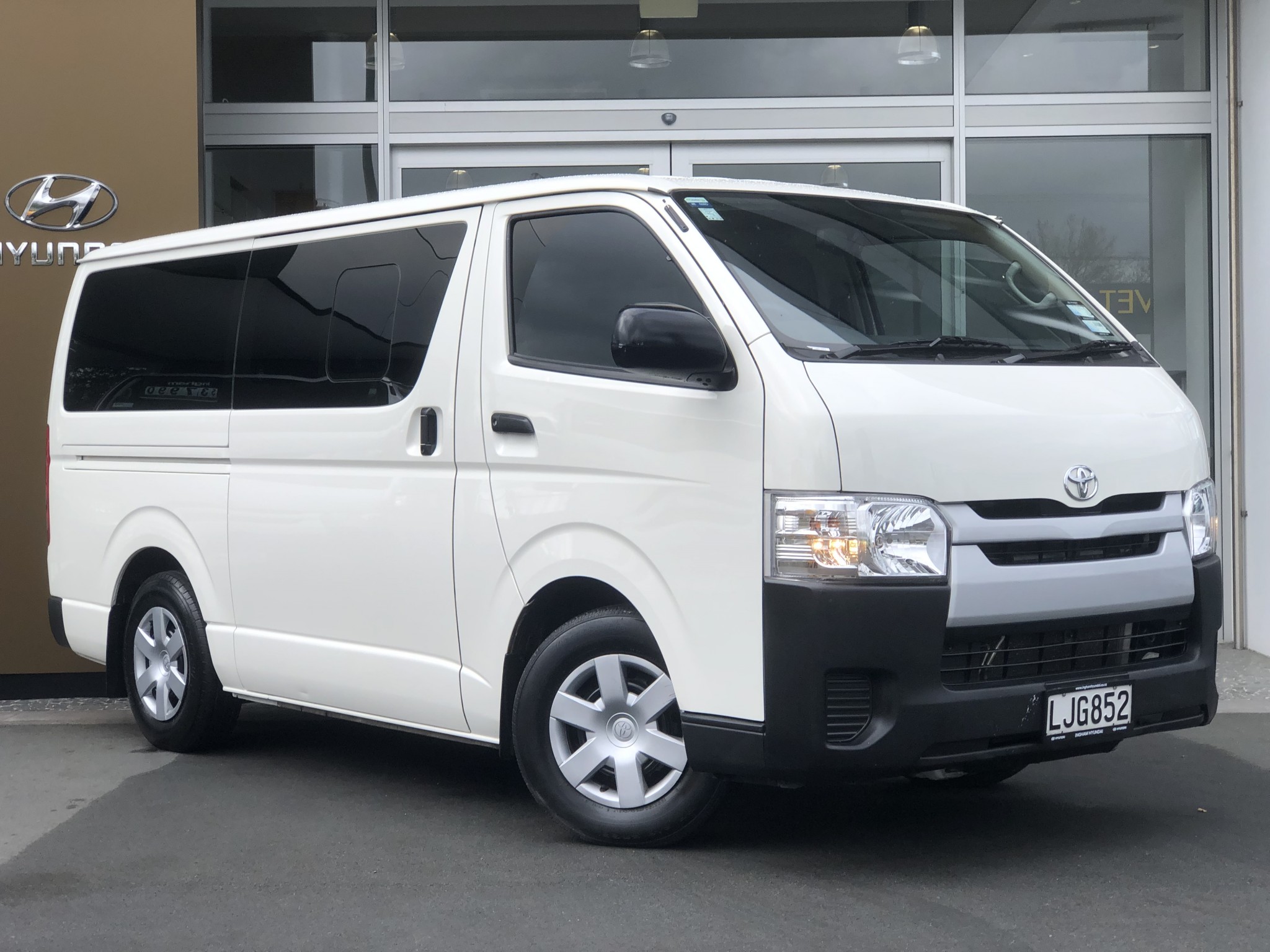 hyundai hiace