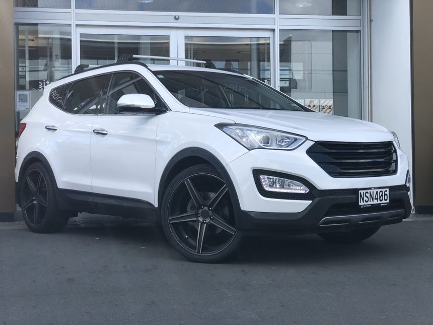 2014 Hyundai Santa Fe | 3.3L Petrol V6 Elite 7S A6 | 16110 | 1