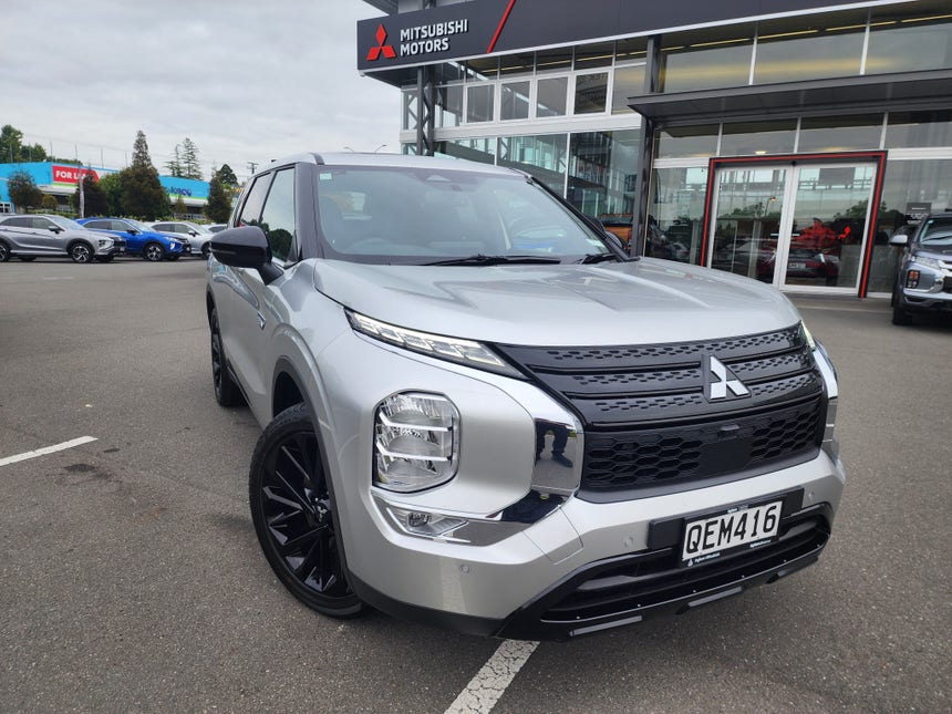 2023 Mitsubishi Outlander | SPORT PHEV 4WD | 22936 | 1