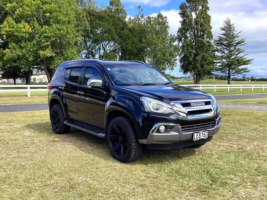 2018 Isuzu MU-X | 4WD, 3L Diesel, Automatic, 4WD, 7 Seat, SUV. | 23060 | 1