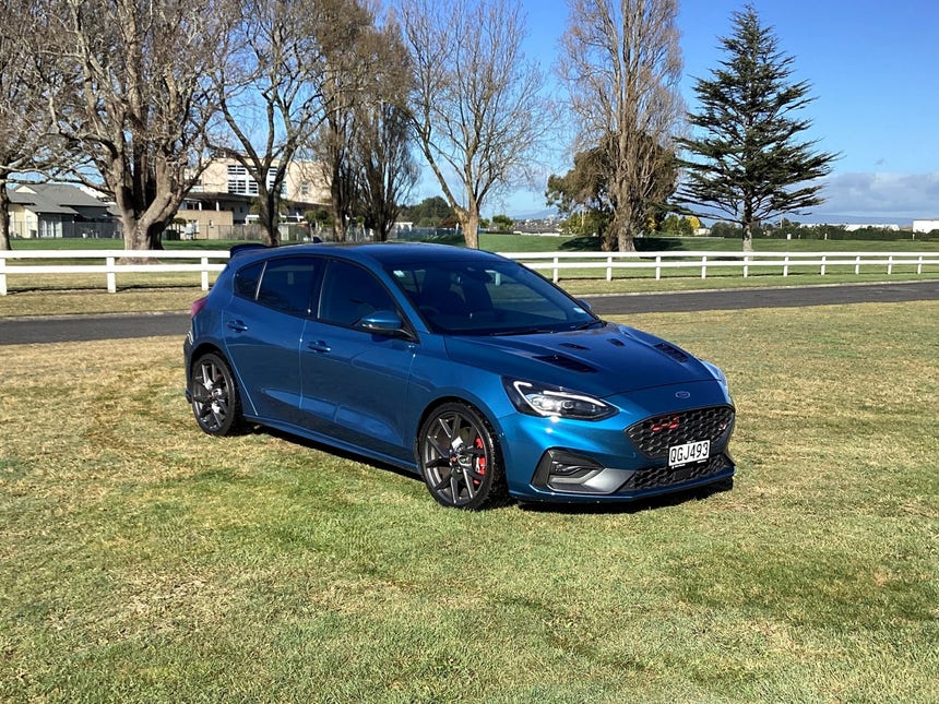 2020 Ford Focus | ST, 2.3L Turbocharged, 7 Speed Auto, Hatchback. | 24106 | 1