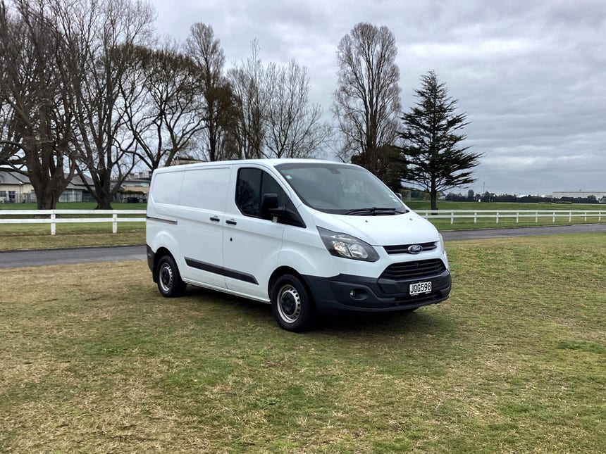 2016 Ford Transit | SWB, Low Roof, 2.2Diesel,  6 Speed Manual, Van. | 24367 | 1