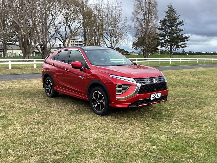 2021 Mitsubishi Eclipse Cross | VRX, PHEV, AWD, SUV. | 24334 | 1