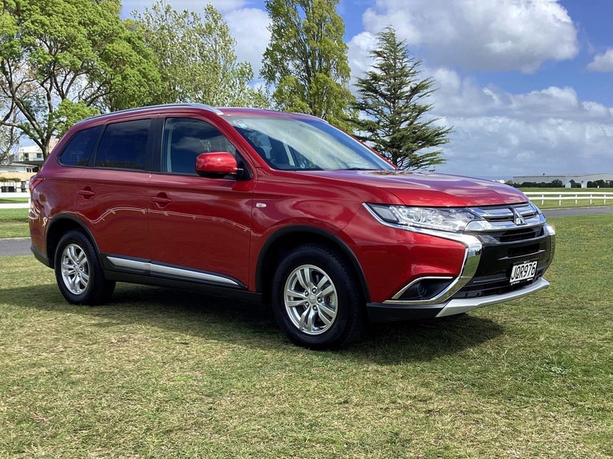 2016 Mitsubishi Outlander | LS, 2.4L Petrol, 4WD, CVT, 5 Seat, SUV. | 24651 | 1