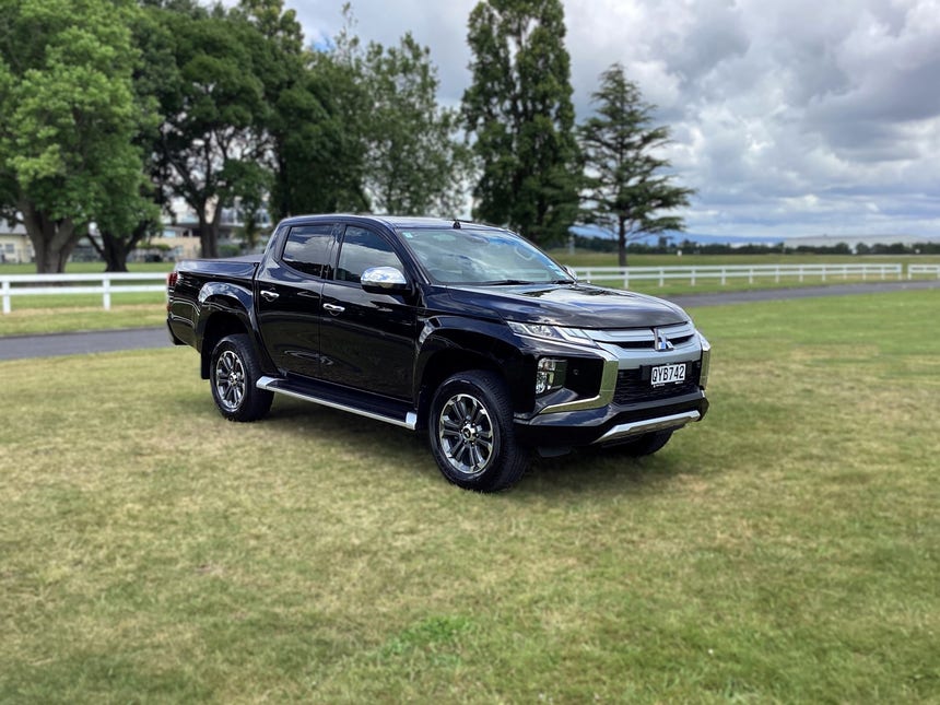2022 Mitsubishi Triton |  2WD GLXR, Doublecab,2.4L Diesel, Auto, Ute. | 25188 | 1