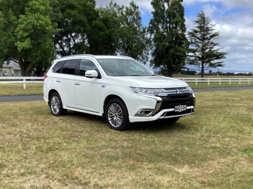 2021 Mitsubishi Outlander | VRX, PHEV, 4WD, 5 Seat, SUV. | 25515 | 1