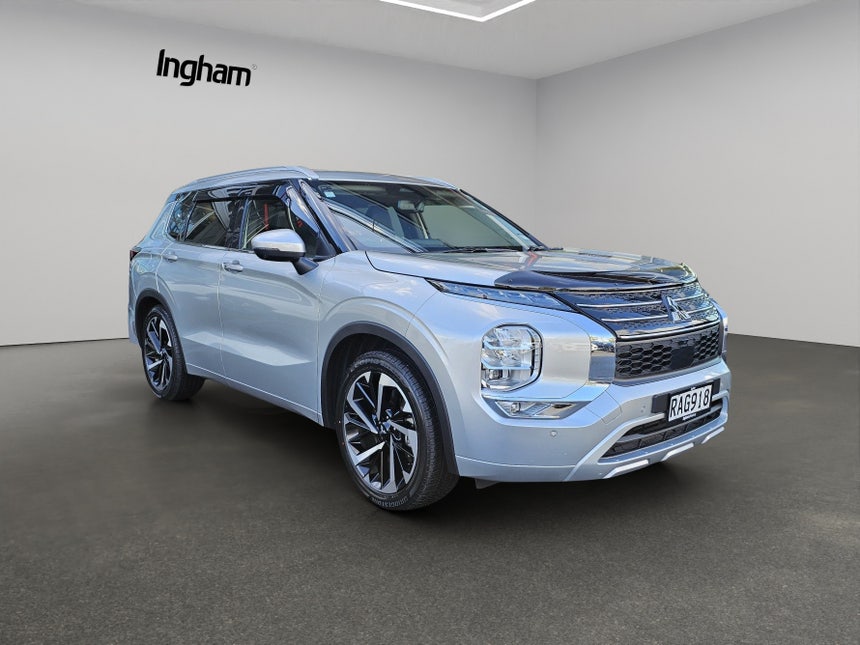 2025 Mitsubishi Outlander | VRX 2.5P/CVT | 26569 | 1