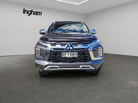 2025 Mitsubishi Pajero Sport | VRX 2.4D 4WD 8AT | 27552 | 2