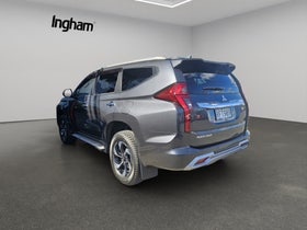 2025 Mitsubishi Pajero Sport | VRX 2.4D 4WD 8AT | 27552 | 6