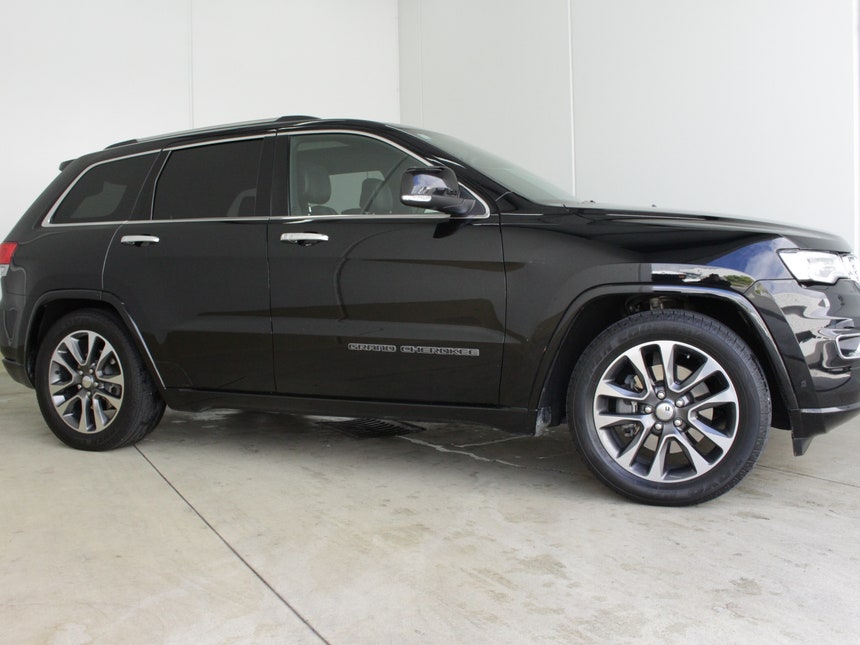 2017 Jeep Grand Cherokee | OVERLAND 3.0L Turbo Diesel , 4WD | 14742 | 1