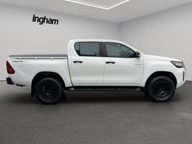 2021 Toyota Hilux | SR DC 2.8DT | 29394 | 5