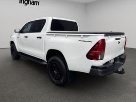 2021 Toyota Hilux | SR DC 2.8DT | 29394 | 6