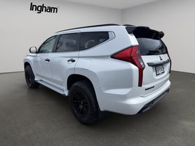 2025 Mitsubishi Pajero Sport | VRX BLACK EDITION 2.4D | 29498 | 6