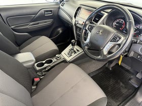 2020 Mitsubishi Triton | GLXR 4WD AUTO | 29499 | 6