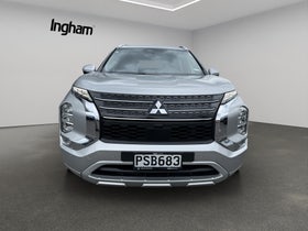 2023 Mitsubishi Outlander | VRX 2WD 2.5P/CVT | 29602 | 2