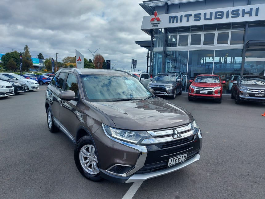 2016 Mitsubishi Outlander | LS 2.0L | 14805 | 1