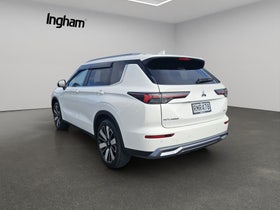 2025 Mitsubishi Outlander | XLS 2.5P/CVT | 29875 | 5