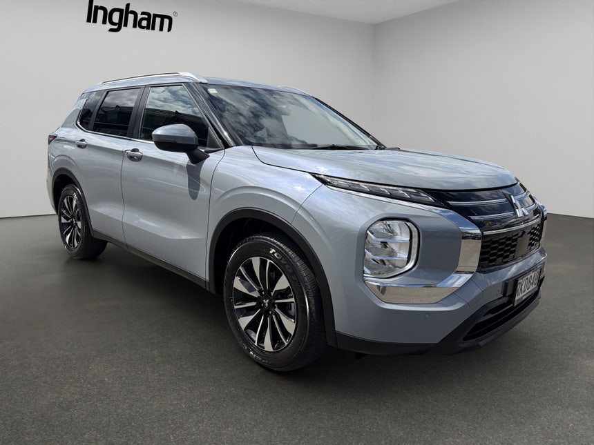 2025 Mitsubishi Outlander | LS 2.5P/CVT | 30628 | 1