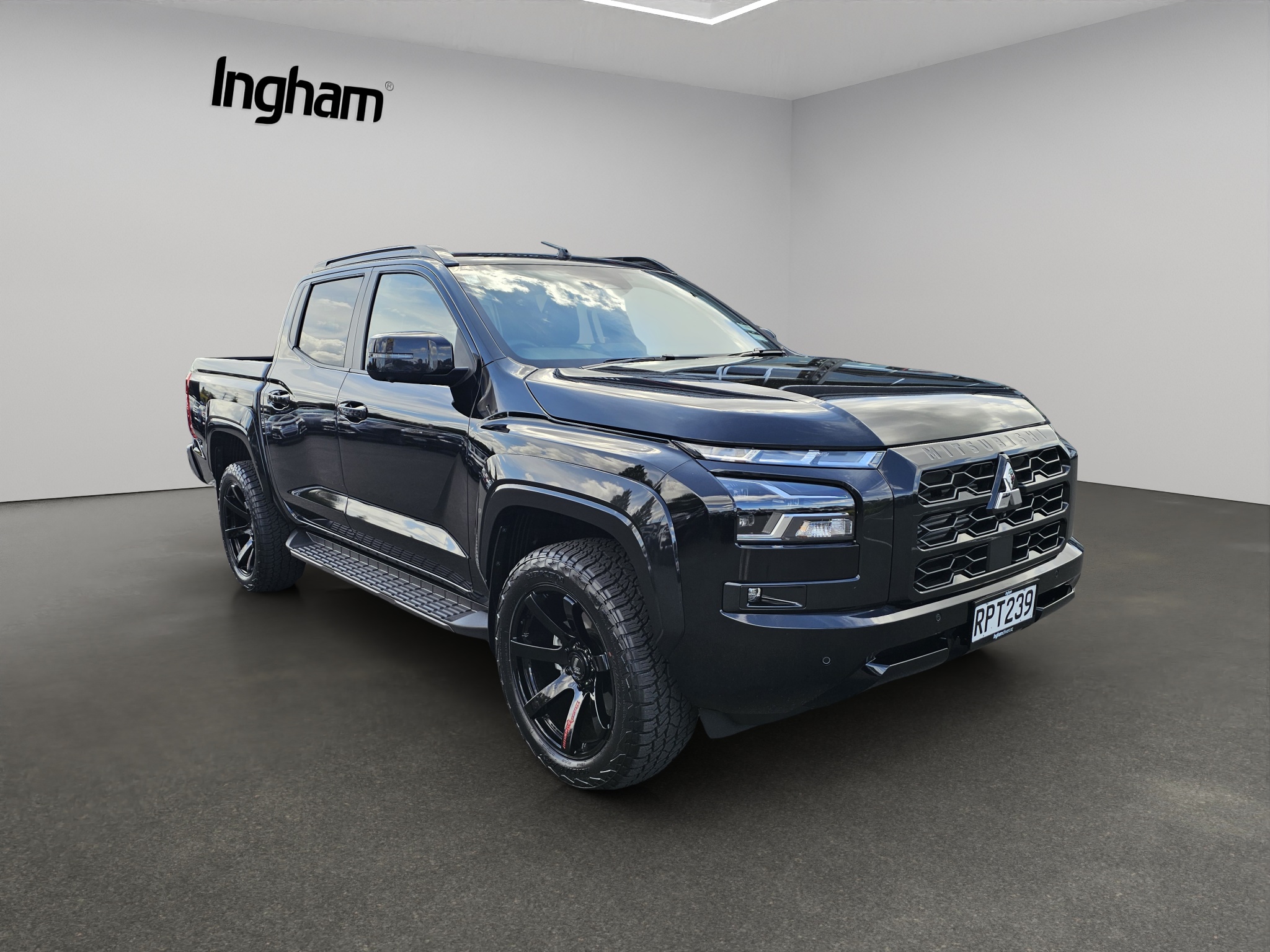 Mitsubishi Triton 2026 | DC VRX 4WD 6AT 2.4DT