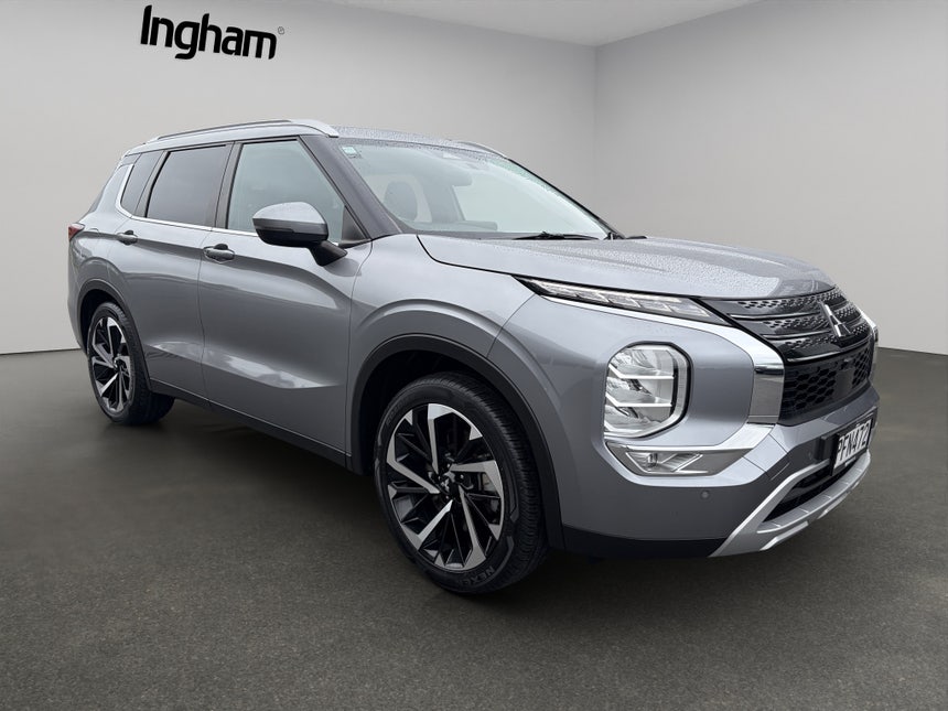 2022 Mitsubishi Outlander | XLS 2.5P/CVT | 30901 | 1