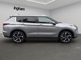 2022 Mitsubishi Outlander | XLS 2.5P/CVT | 30901 | 5