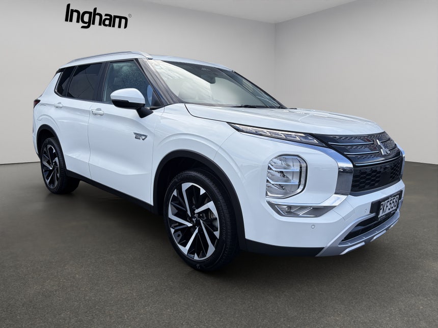 2022 Mitsubishi Outlander | XLS PHEV/4WD/AT | 31155 | 1