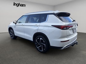 2022 Mitsubishi Outlander | XLS PHEV/4WD/AT | 31155 | 6