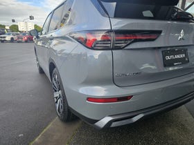 2026 Mitsubishi Outlander | XLS 2.5P/CVT | 31221 | 7