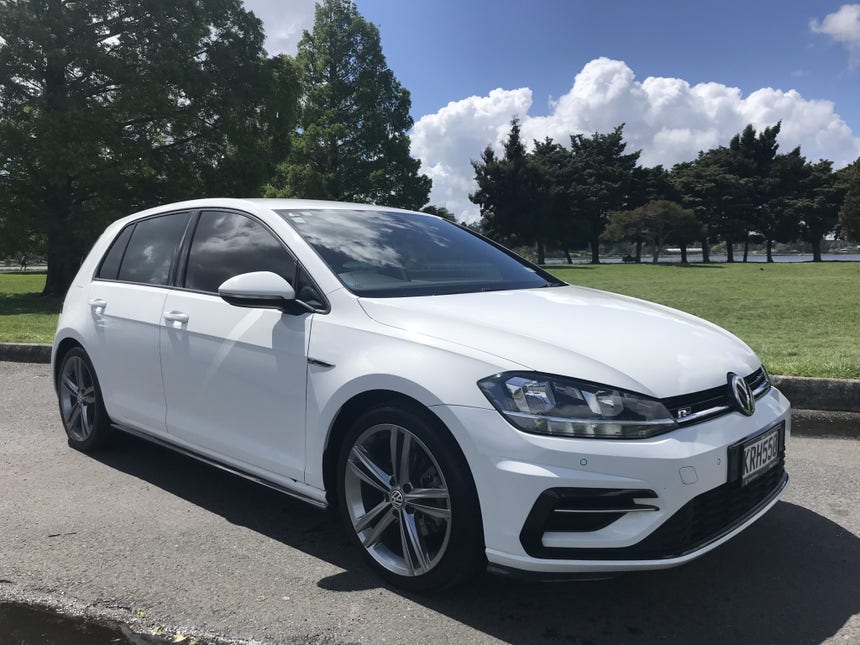 2017 Volkswagen Golf | TSI HIGHLINE R-Line | 15032 | 1