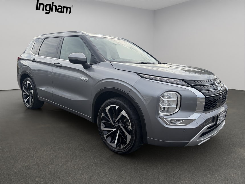 2022 Mitsubishi Outlander | VRX PHEV/4WD | 32421 | 1
