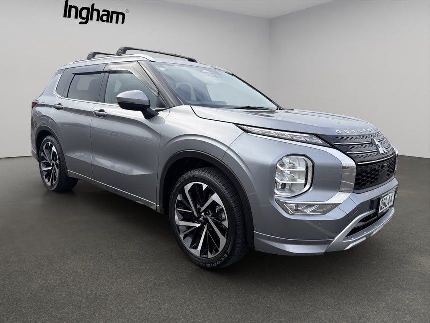 2023 Mitsubishi Outlander | VRX 2.5P/CVT 2WD | 32503 | 1