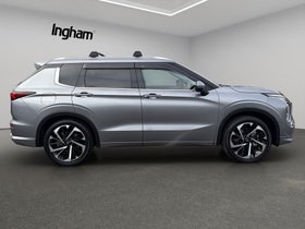 2023 Mitsubishi Outlander | VRX 2.5P/CVT 2WD | 32503 | 5