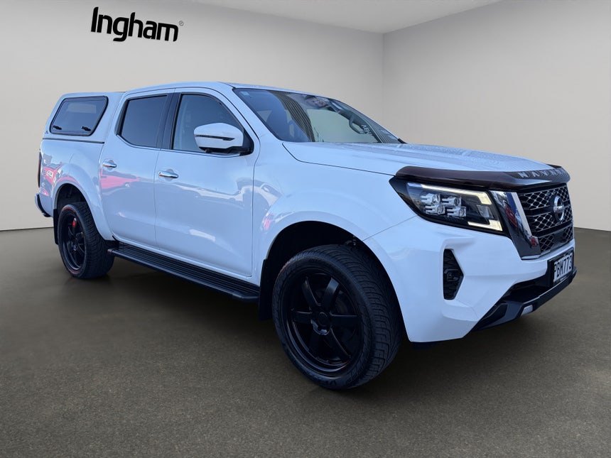 2022 Nissan Navara | ST 2.3D/4WD/7AT | 32668 | 1