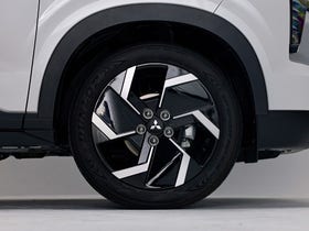 2026 Mitsubishi Outlander | Sport HEV XLS | 33577 | 7