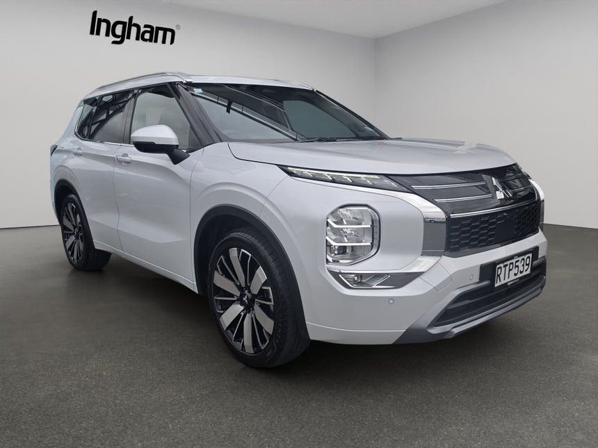 2026 Mitsubishi Outlander | VRX 2.5P/4WD/CVT | 33730 | 1