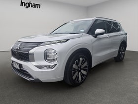 2026 Mitsubishi Outlander | VRX 2.5P/4WD/CVT | 33730 | 2