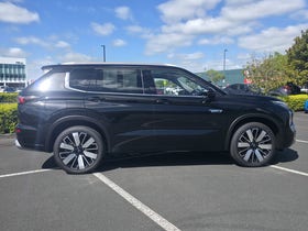 2026 Mitsubishi Outlander | VRX PHEV/4WD/AT | 33743 | 2