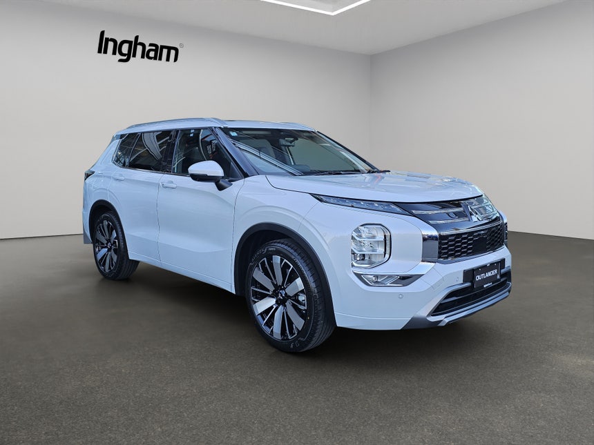 2026 Mitsubishi Outlander | VRX 2.5P/4WD/CVT | 33159 | 1