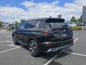 2026 Mitsubishi Outlander | VRX 2.5P/CVT | 33780 | 7