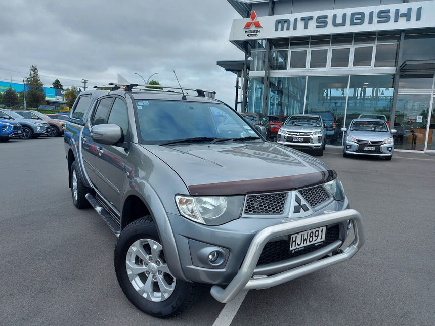 2014 Mitsubishi Triton | D/CAB GLS 2.5D/4WD | 16224 | 1