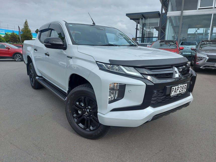 2022 Mitsubishi Triton | GLSB 4WD 6AT 2.4D | 17191 | 1