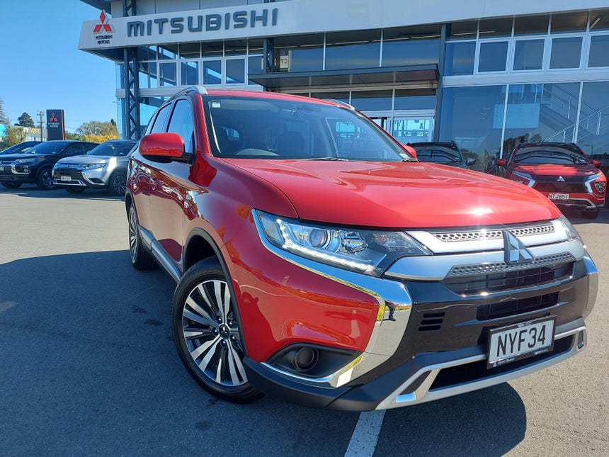 2021 Mitsubishi Outlander | LS 2.4P - 7 Seater | 17831 | 1