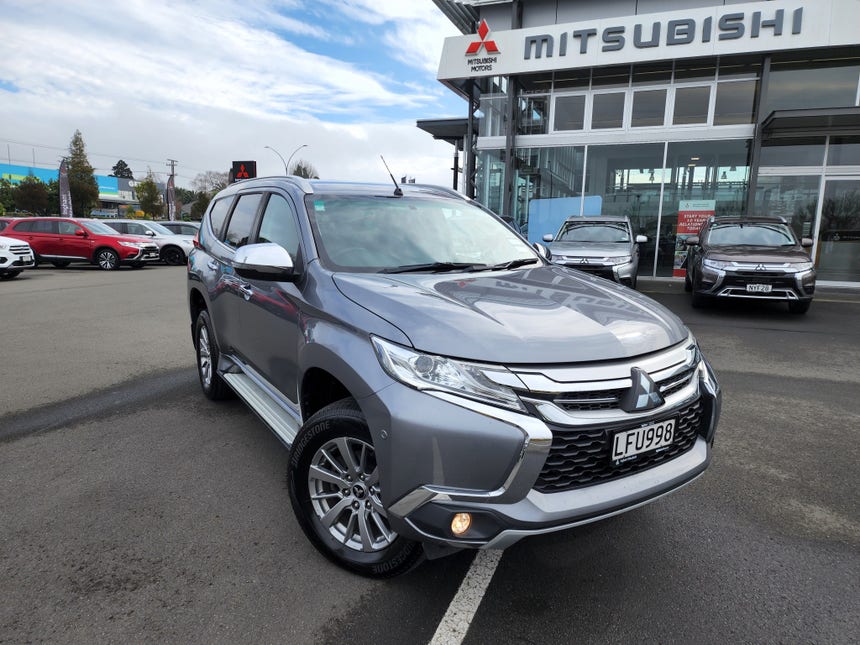 2018 Mitsubishi Pajero Sport | XLS 2.4D/4WD | 18827 | 1