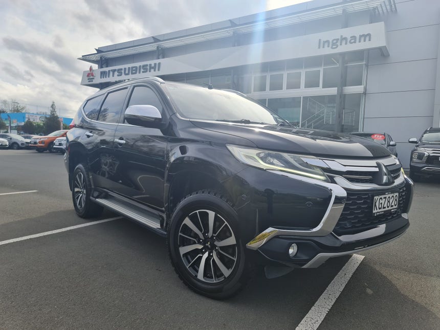 2016 Mitsubishi Pajero Sport | VRX 2.4D/4WD/8AT | 19158 | 1