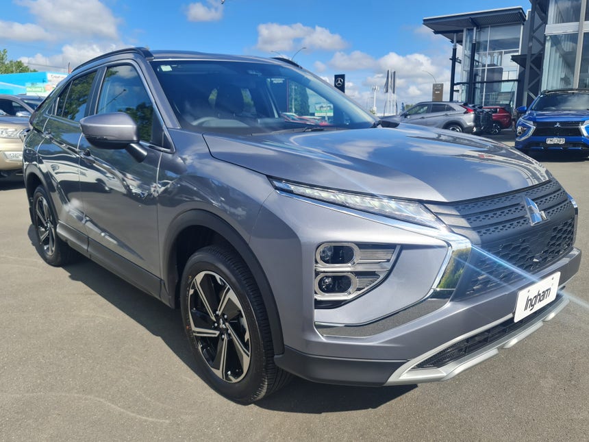 2023 Mitsubishi Eclipse Cross | XLS PHEV 4WD | 19526 | 1